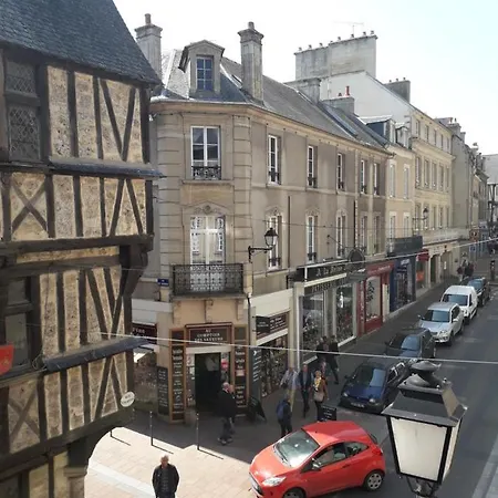 Le 32bis * באיו